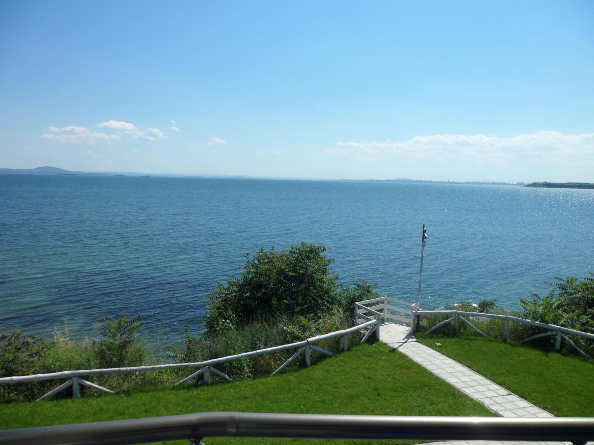 Blue Bay Palace Apart Complex Pomorie Luaran gambar