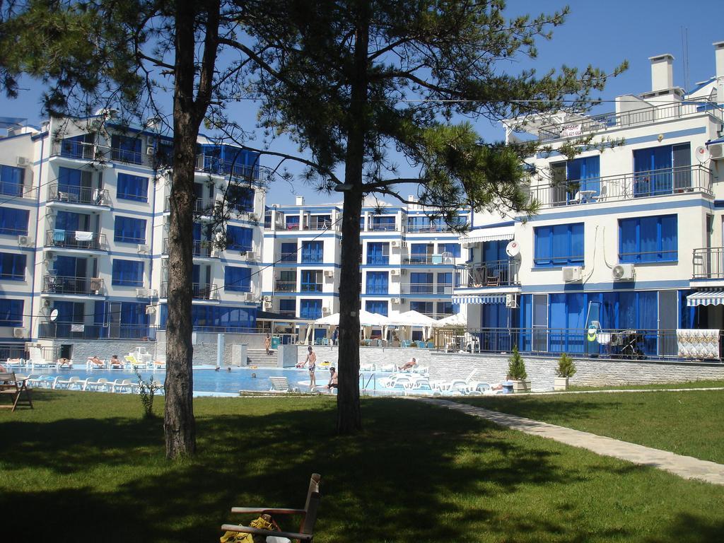 Blue Bay Palace Apart Complex Pomorie Luaran gambar