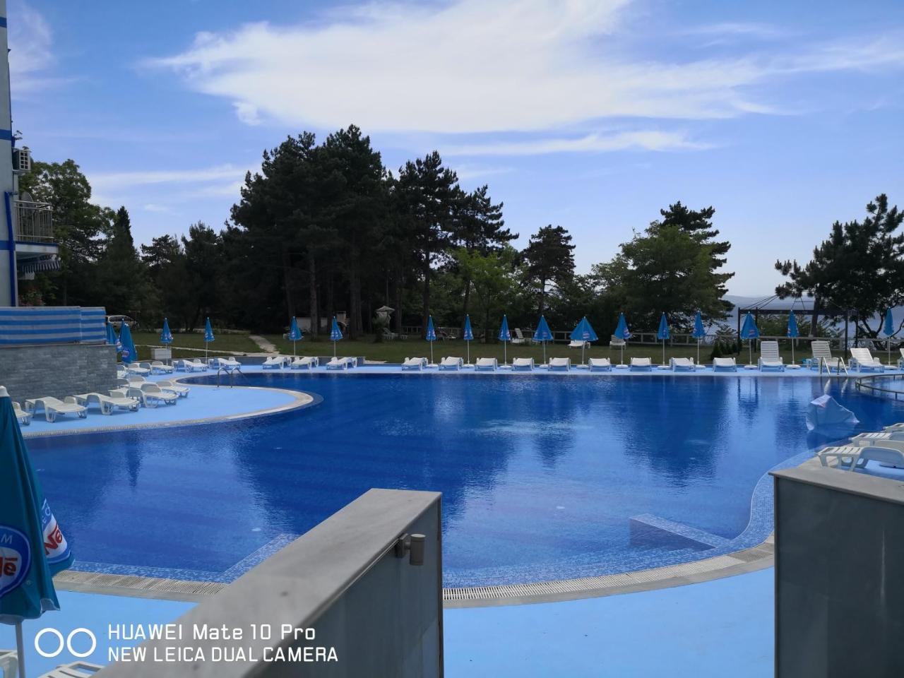 Blue Bay Palace Apart Complex Pomorie Luaran gambar